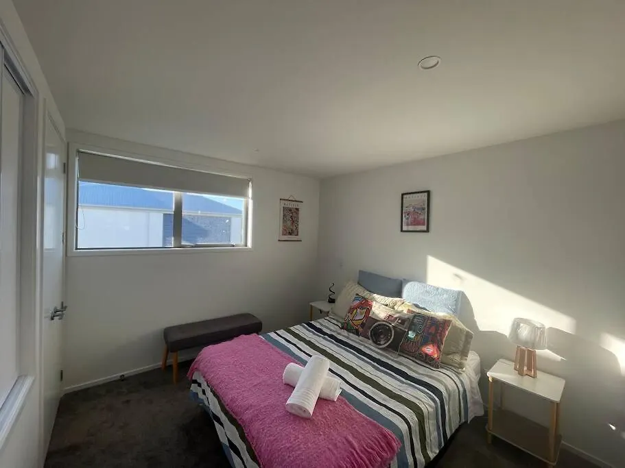 Cbd 2 Bedroom Parkside Living By Hagley With Free Parking Christchurch Prázdninový dům